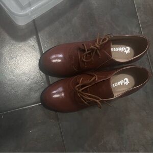 Women’s Oxford shoes